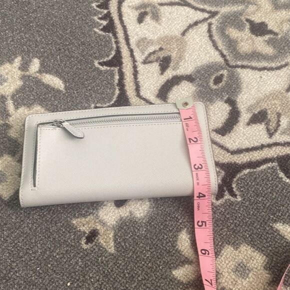 Dana Large Slim Bifold Wallet - Picture 6 of 6